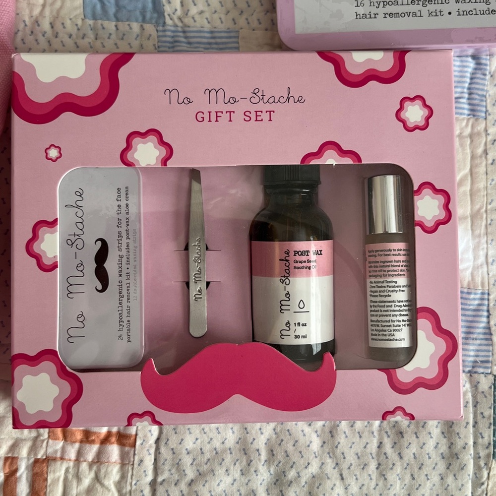 No Mo-Stache Gift Set - Picture 2 of 9